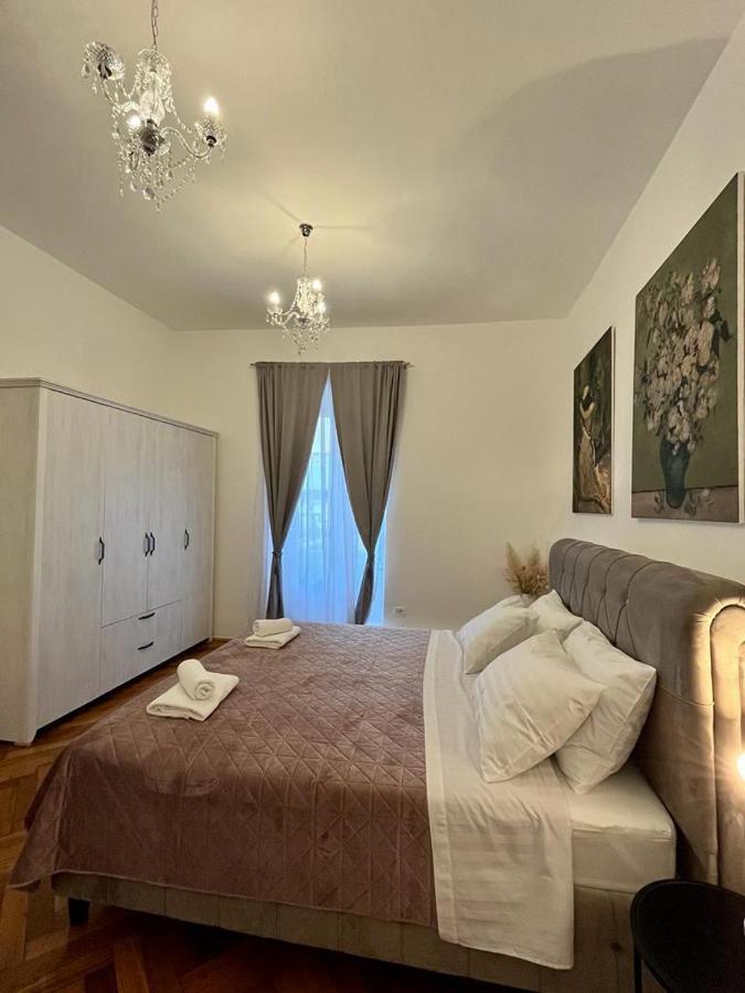 Lux Apartmans Pula Exterior photo