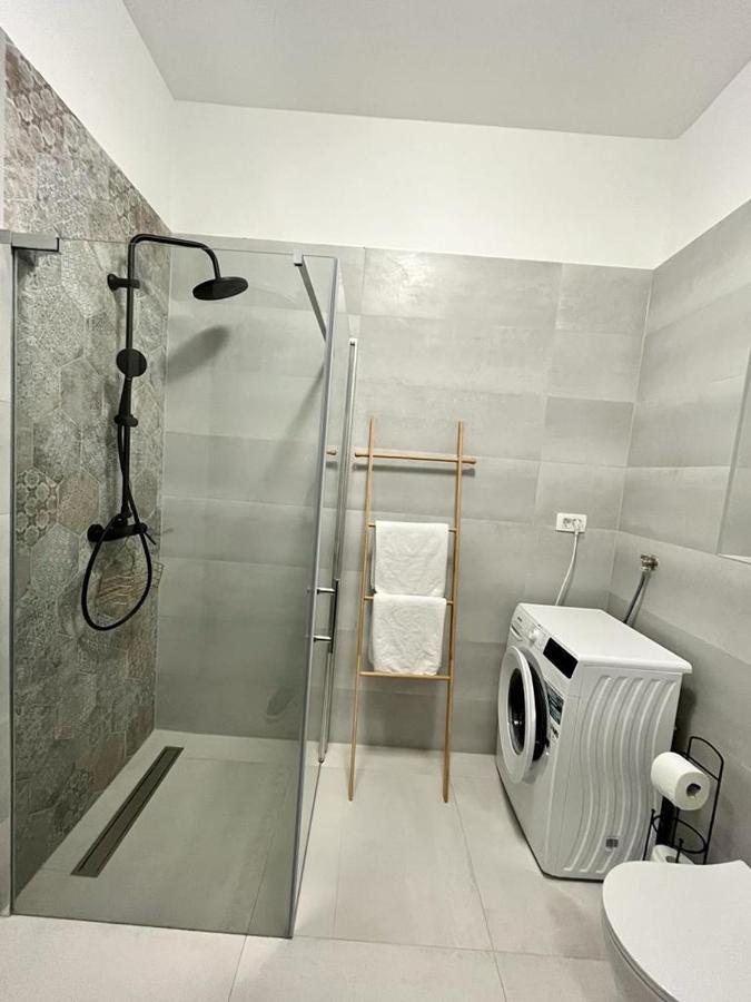 Lux Apartmans Pula Exterior photo